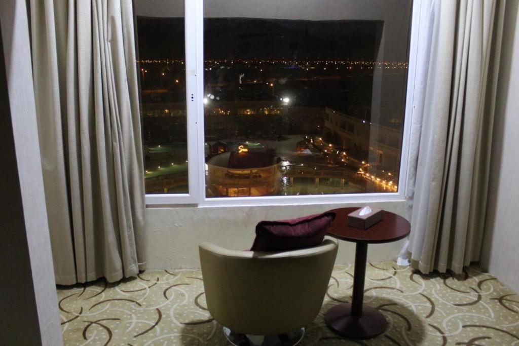 Al Salam Grand Hotel Al-Burajmi Exteriér fotografie