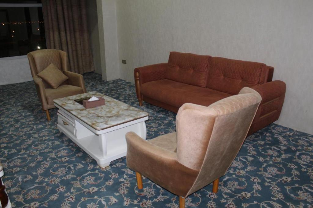 Al Salam Grand Hotel Al-Burajmi Exteriér fotografie